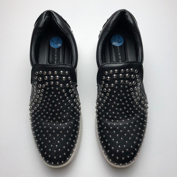 STEVE MADDEN "Smash" Slip on Sneakers Black Silver Studs Size 7.5 - Picture 2 of 6